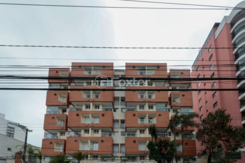 Image 32 - 1038347